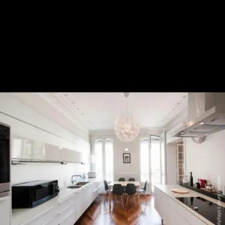 Sorbonne 3 *